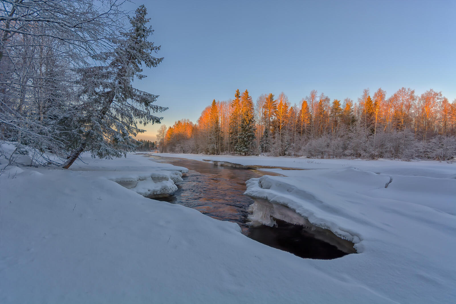 Wallpapers river snowdrifts nature on the desktop