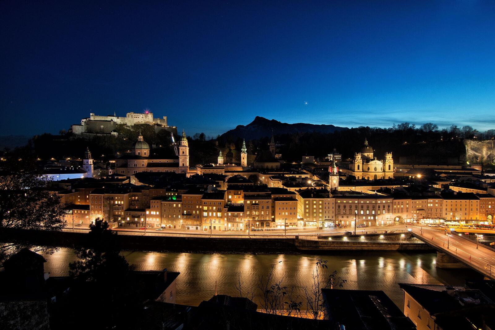 Wallpapers night lights Salzburg city on the desktop