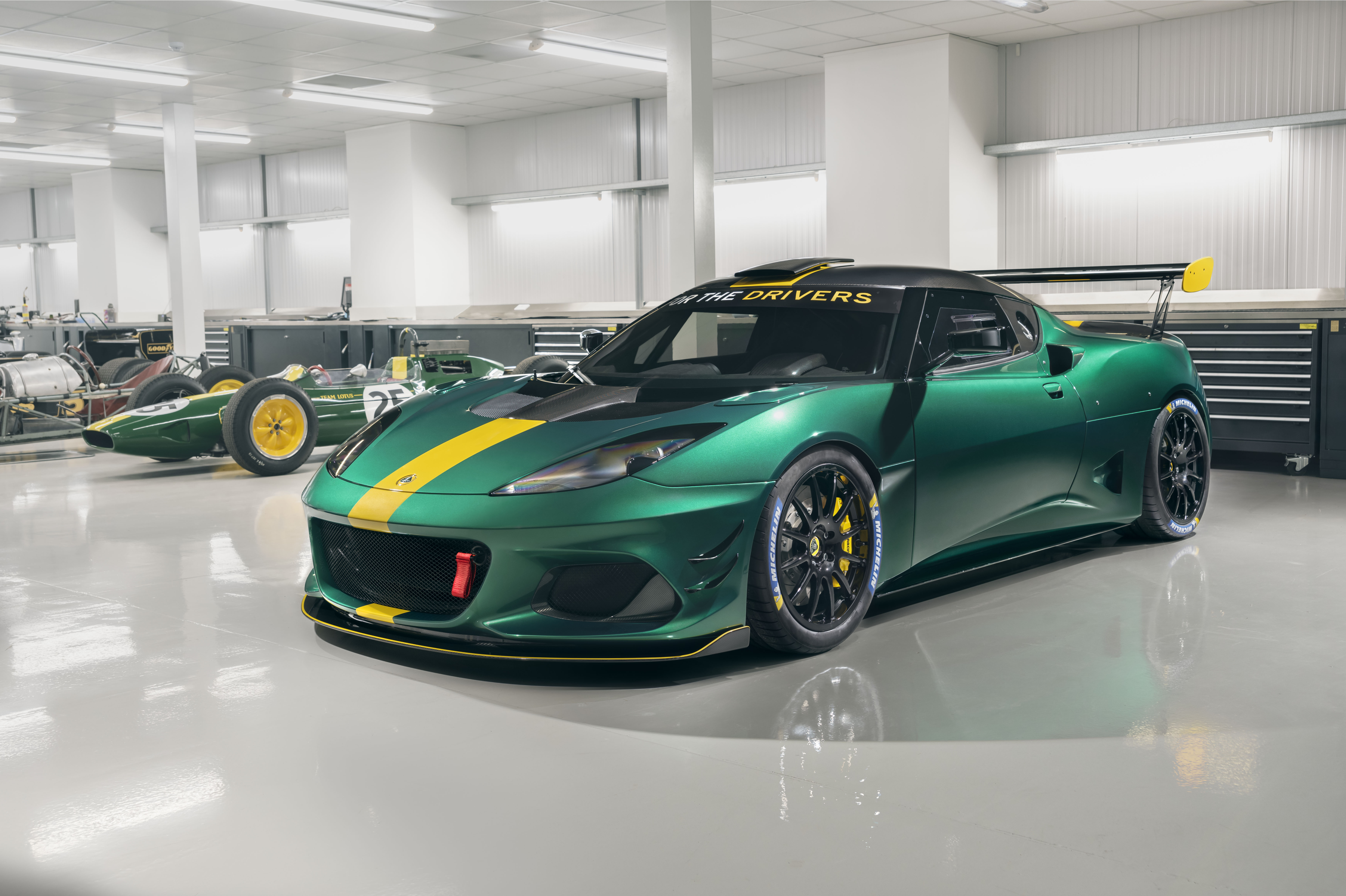 Фото бесплатно Lotus Exige, Lotus, автомобили 2018 года