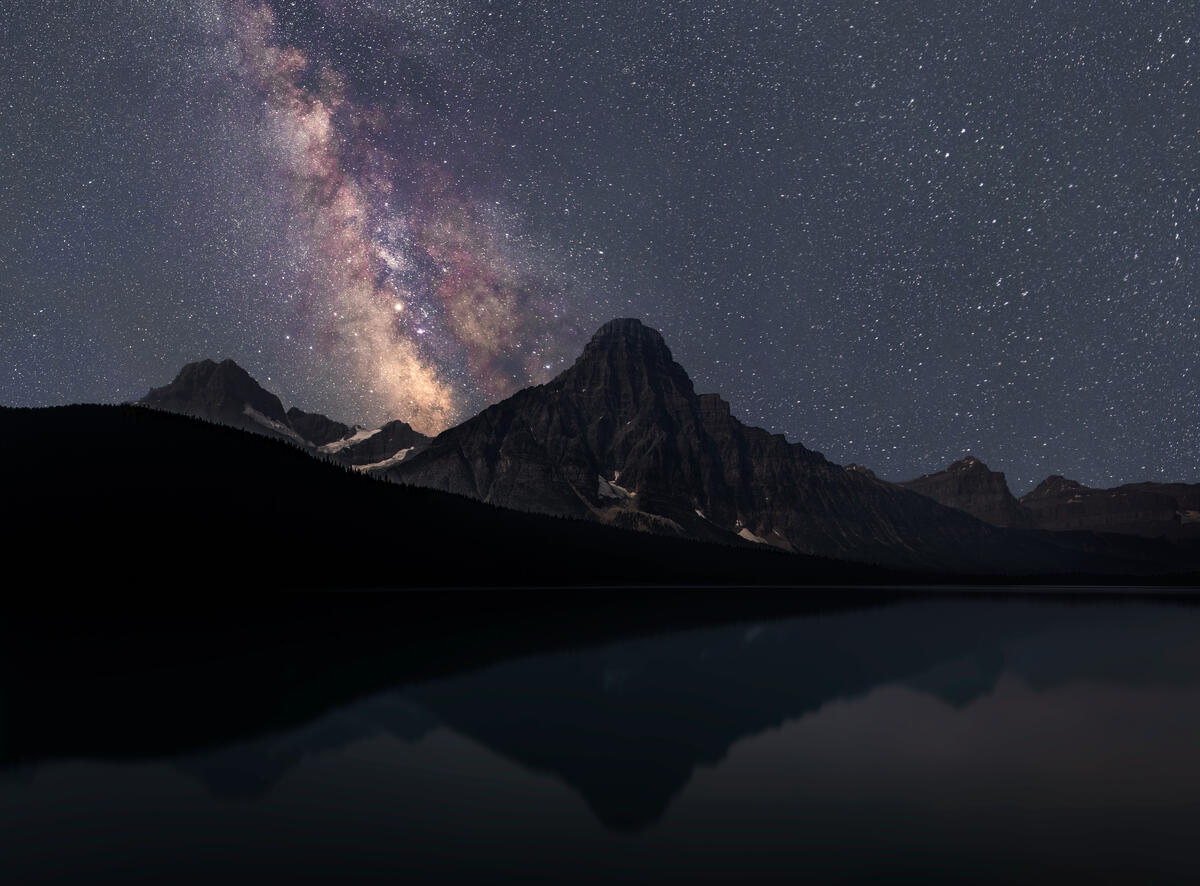 Milky Way over the silhouettes of the mountains
