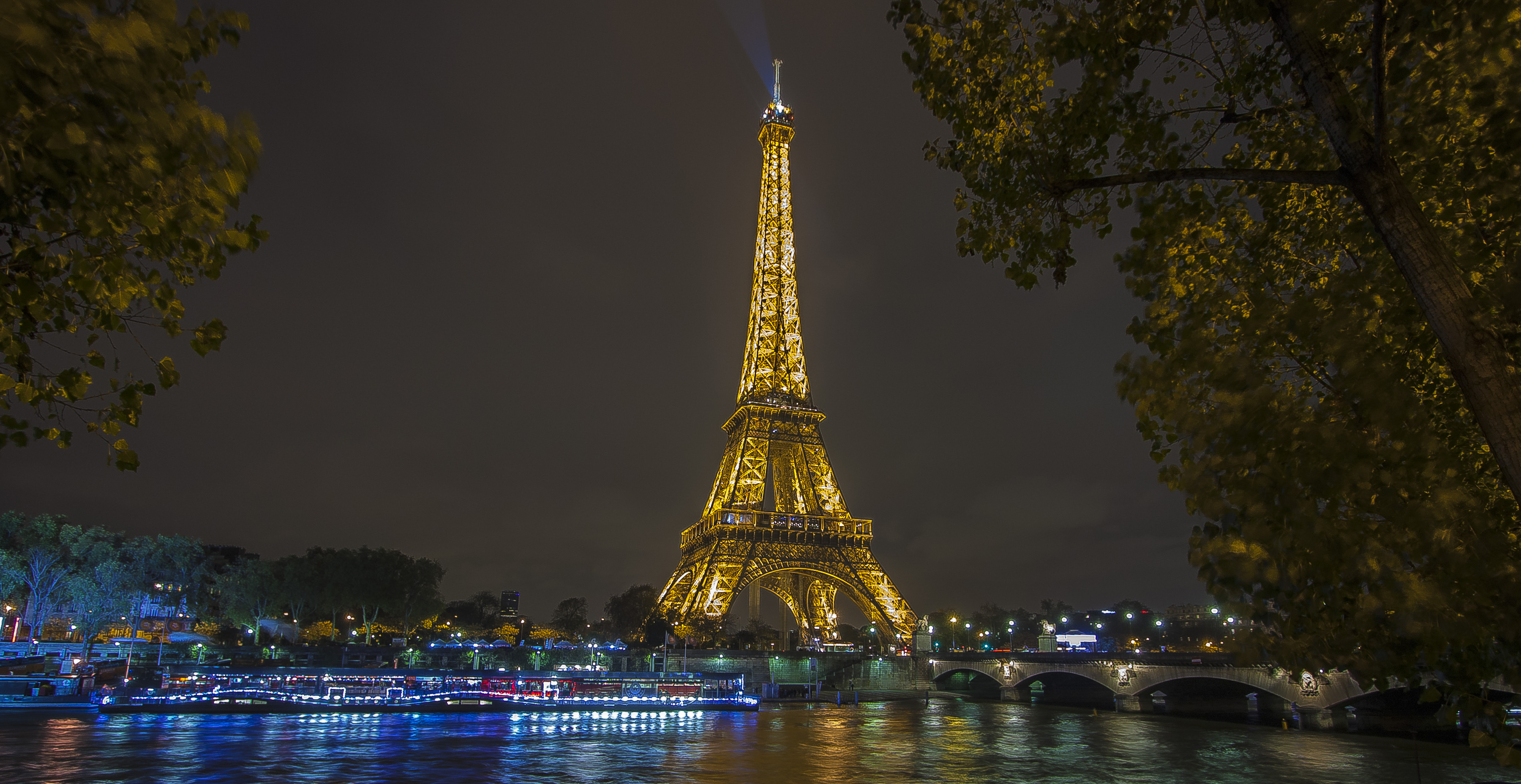 Обои ночь France Eiffel Tower на рабочий стол