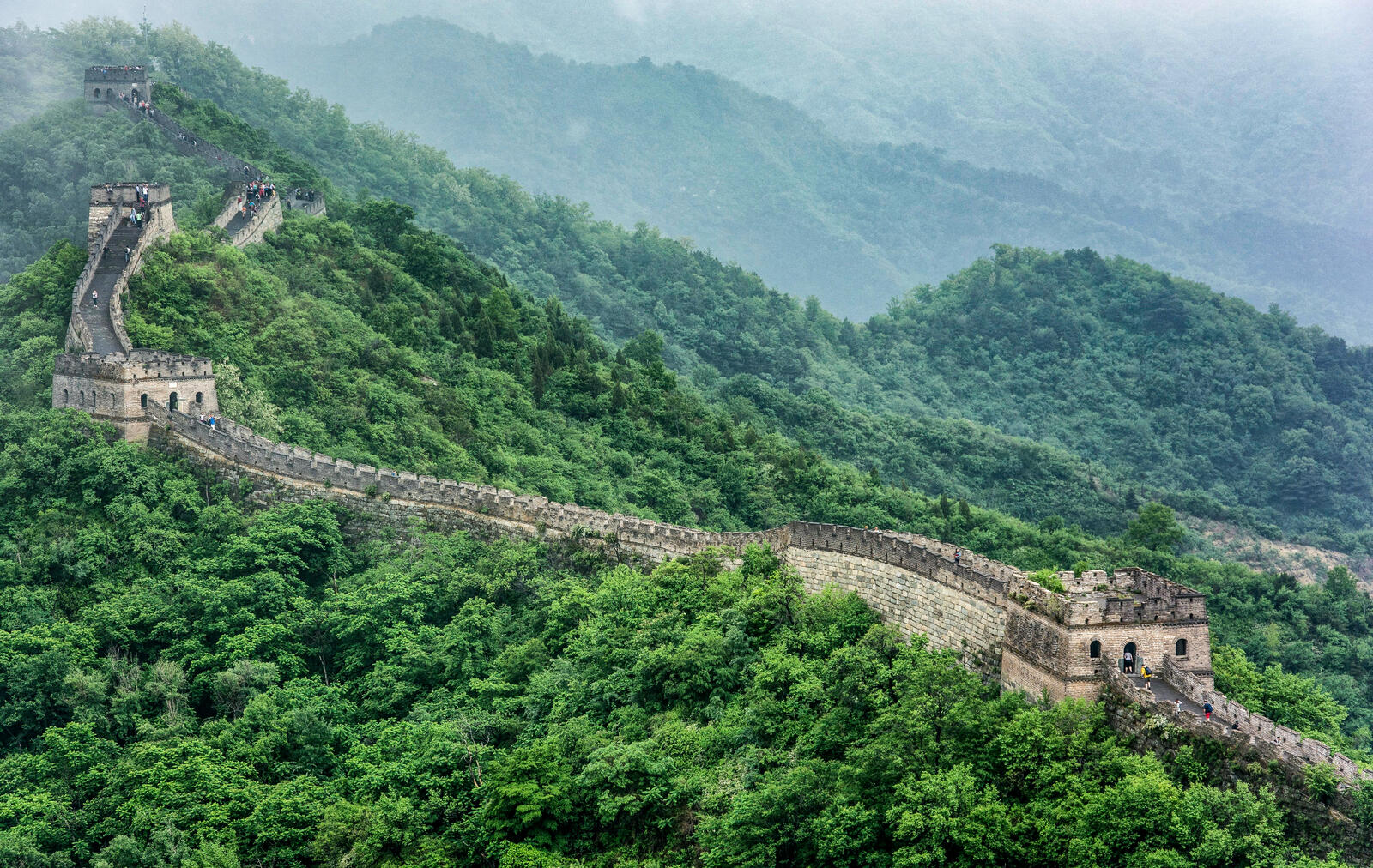 Обои Великая китайская стена участок Мутяню недалеко от Пекина на рабочий стол