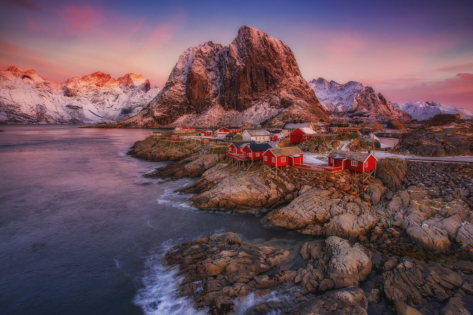 Wallpapers landscapes red houses Hamnoy on the desktop