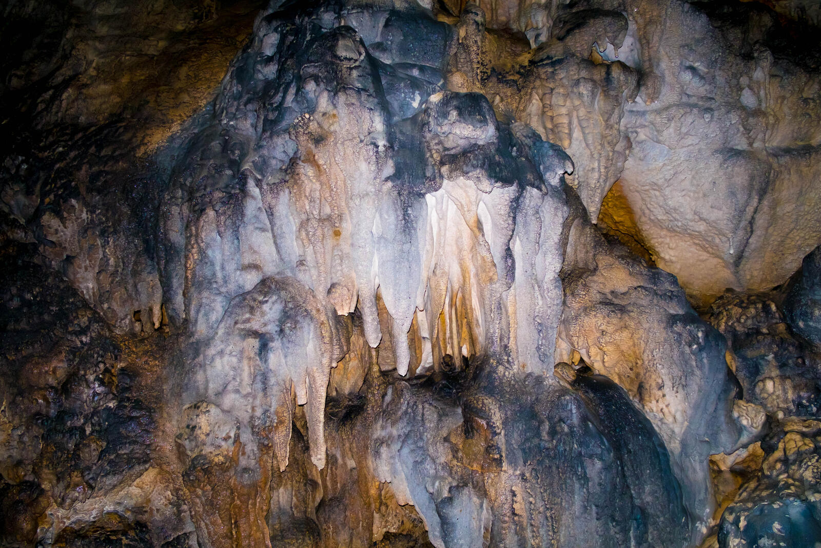Обои пещера сталактиты природа на рабочий стол