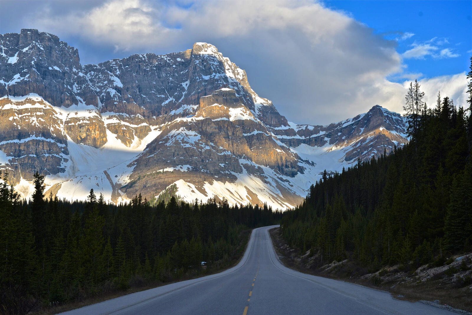 Wallpapers Morning Light Icefields Parkway Rocky Mountains on the desktop