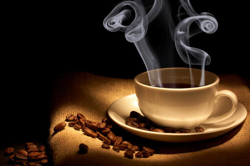 热咖啡的蒸汽