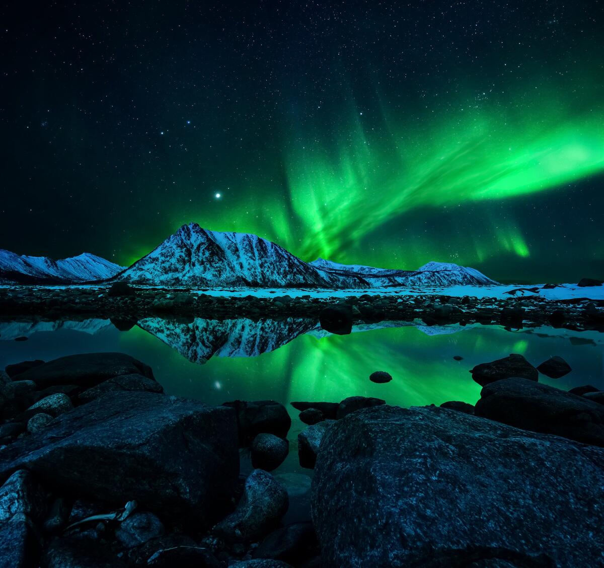 Northern lights and mountains