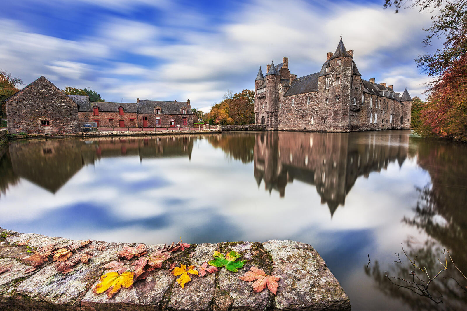 Wallpapers Autumn at Trecesson Castle Haunted Castle in Brittany Tressesson on the desktop
