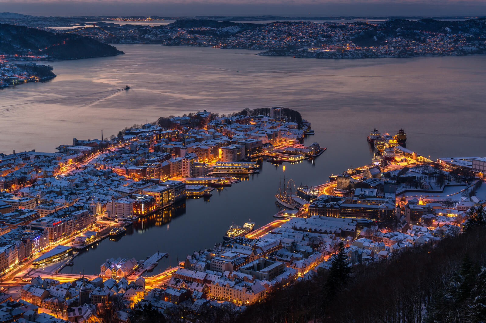 Wallpapers lights Norway Bergen on the desktop