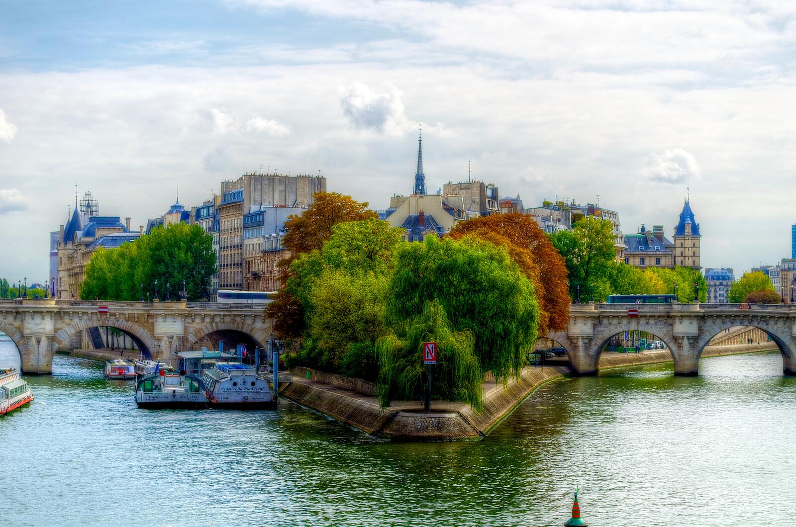 Бесплатное фото Осенний Париж