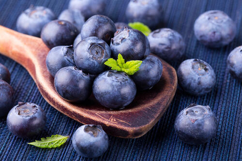 Blueberries in spoon