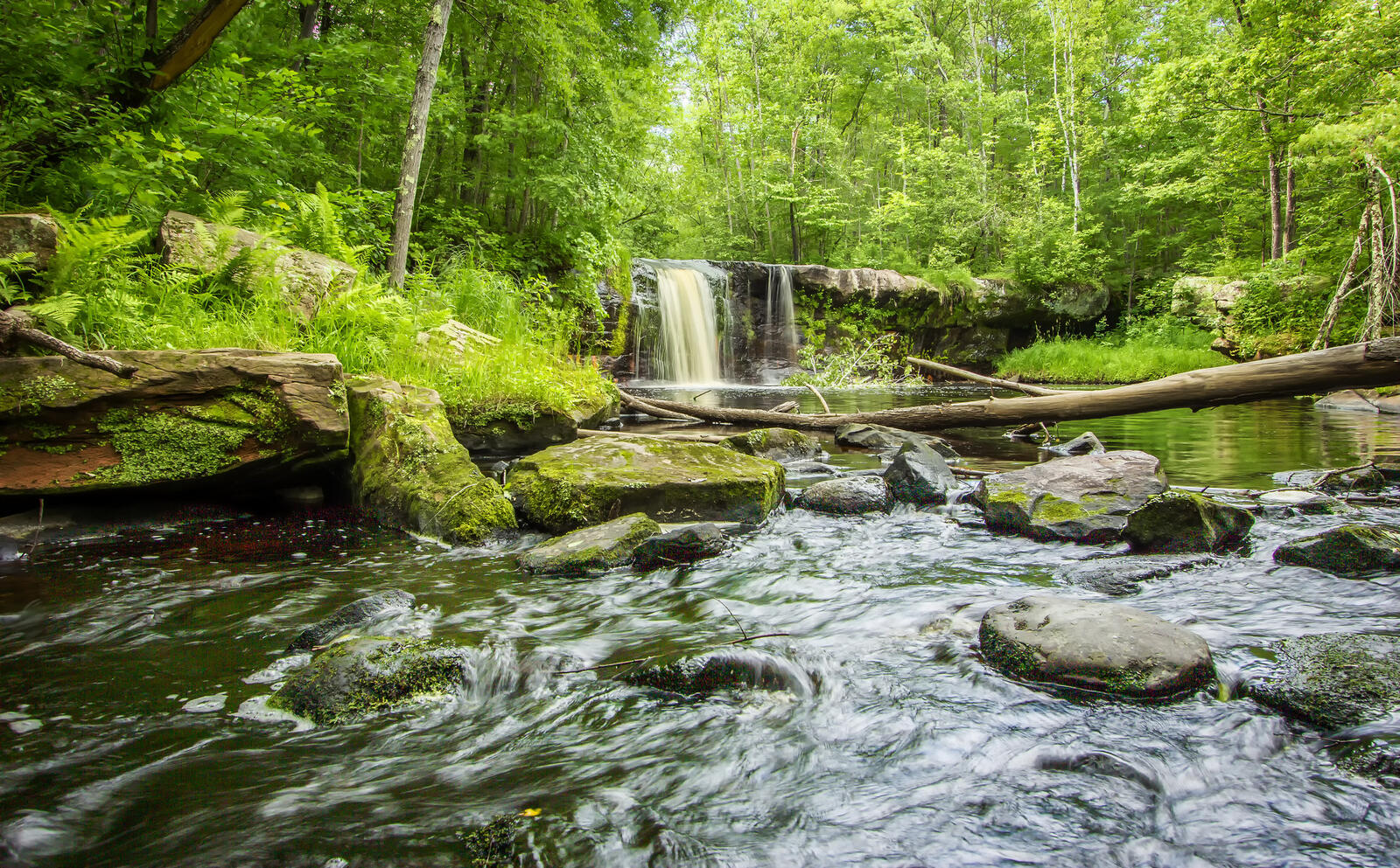 Wallpapers Banning State Park Minnesota waterfall on the desktop