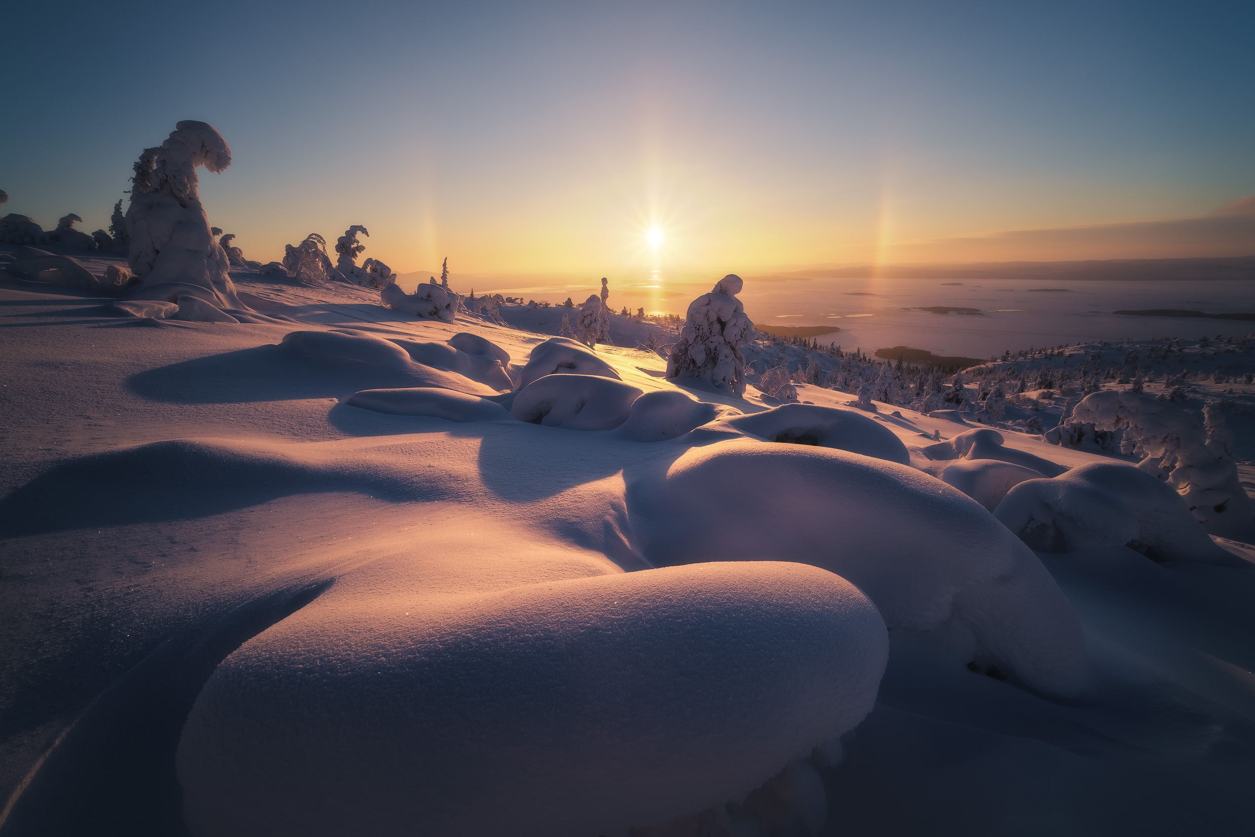 Бесплатное фото Солнечное гало над Белым морем