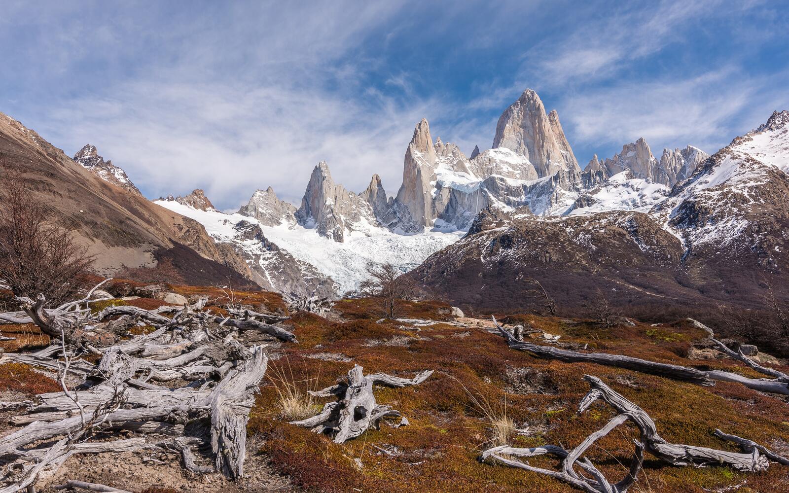 Free photo Fitz Roy peak in Patagonia