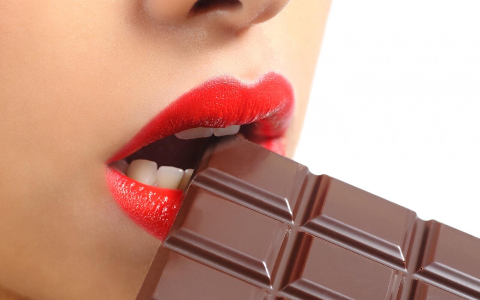 Обои шоколад женщины еда на рабочий стол