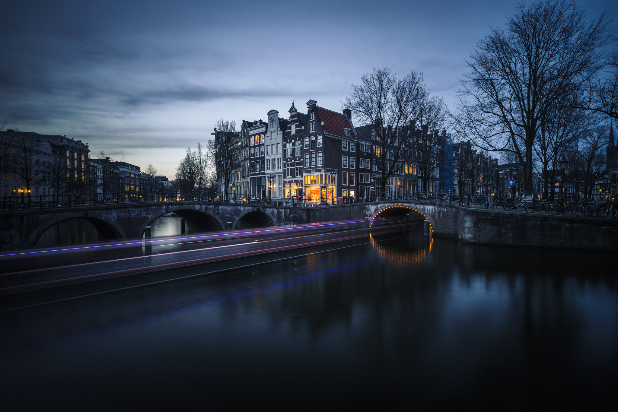 Обои ночной город освещение нидерланды на рабочий стол