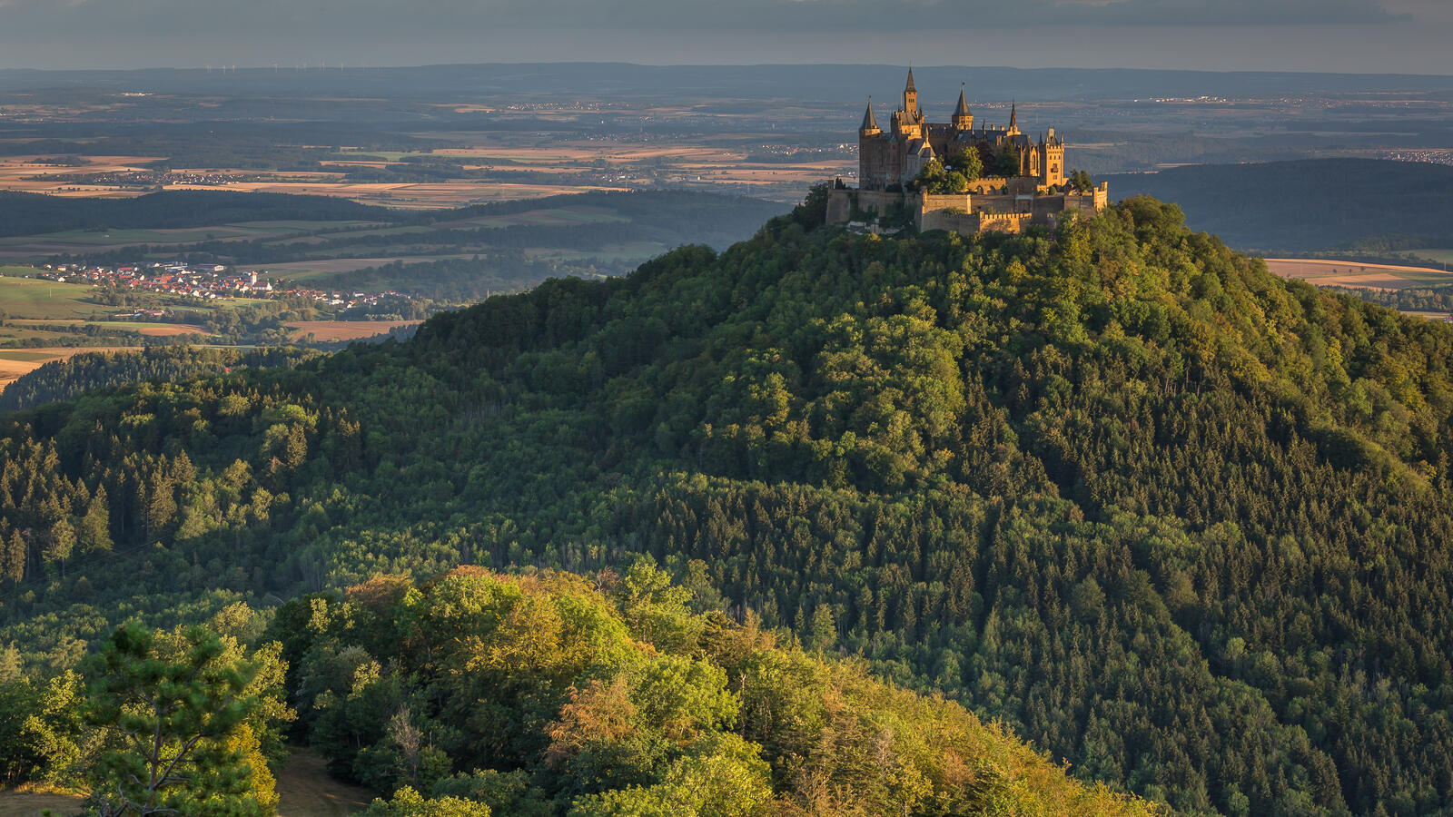 Обои Castle of Hohenzollern Gemeinde Albstadt Baden-Wurttemberg на рабочий стол