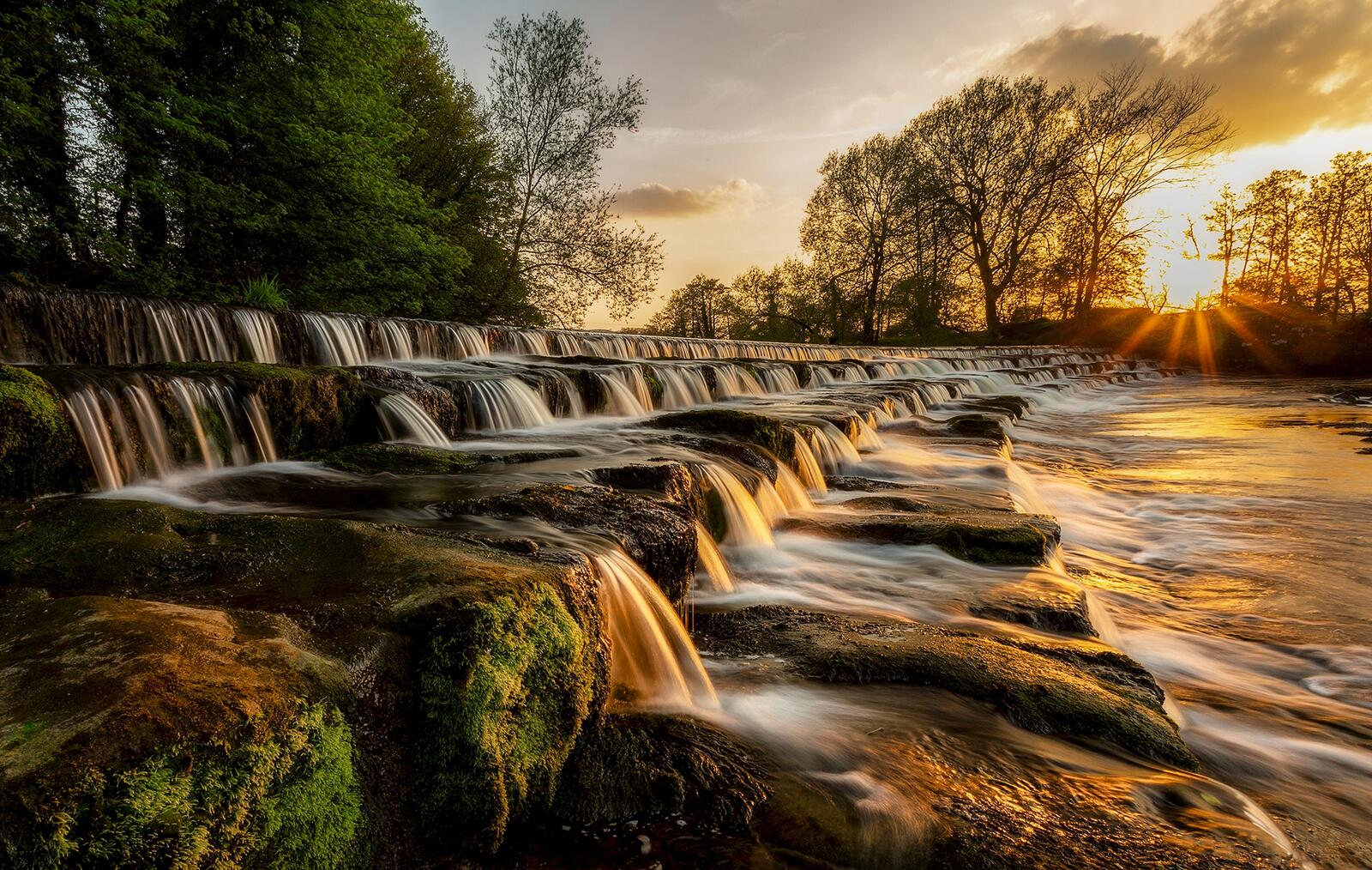 Wallpapers Burley in Wharfedale West Yorkshire England on the desktop