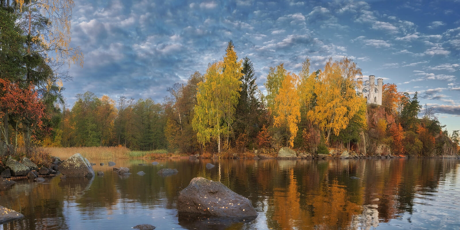 桌面上的壁纸列宁格勒州 维堡 秋季