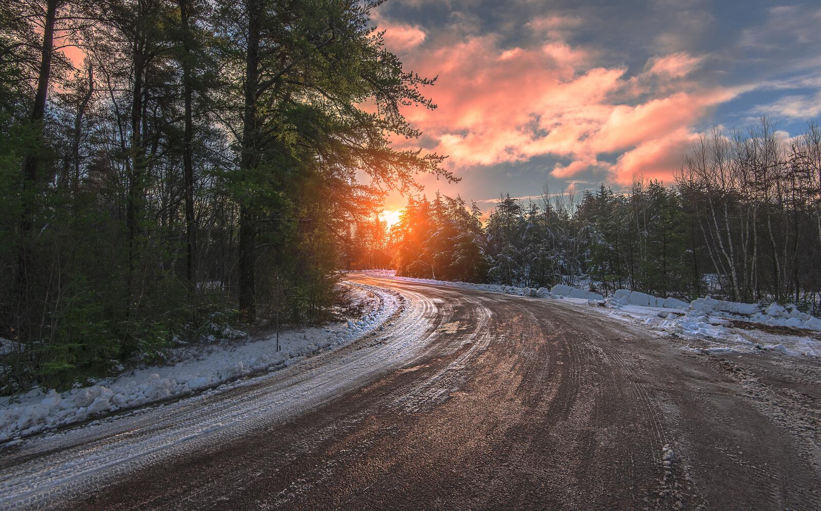 Wallpapers sunset winter road landscape on the desktop