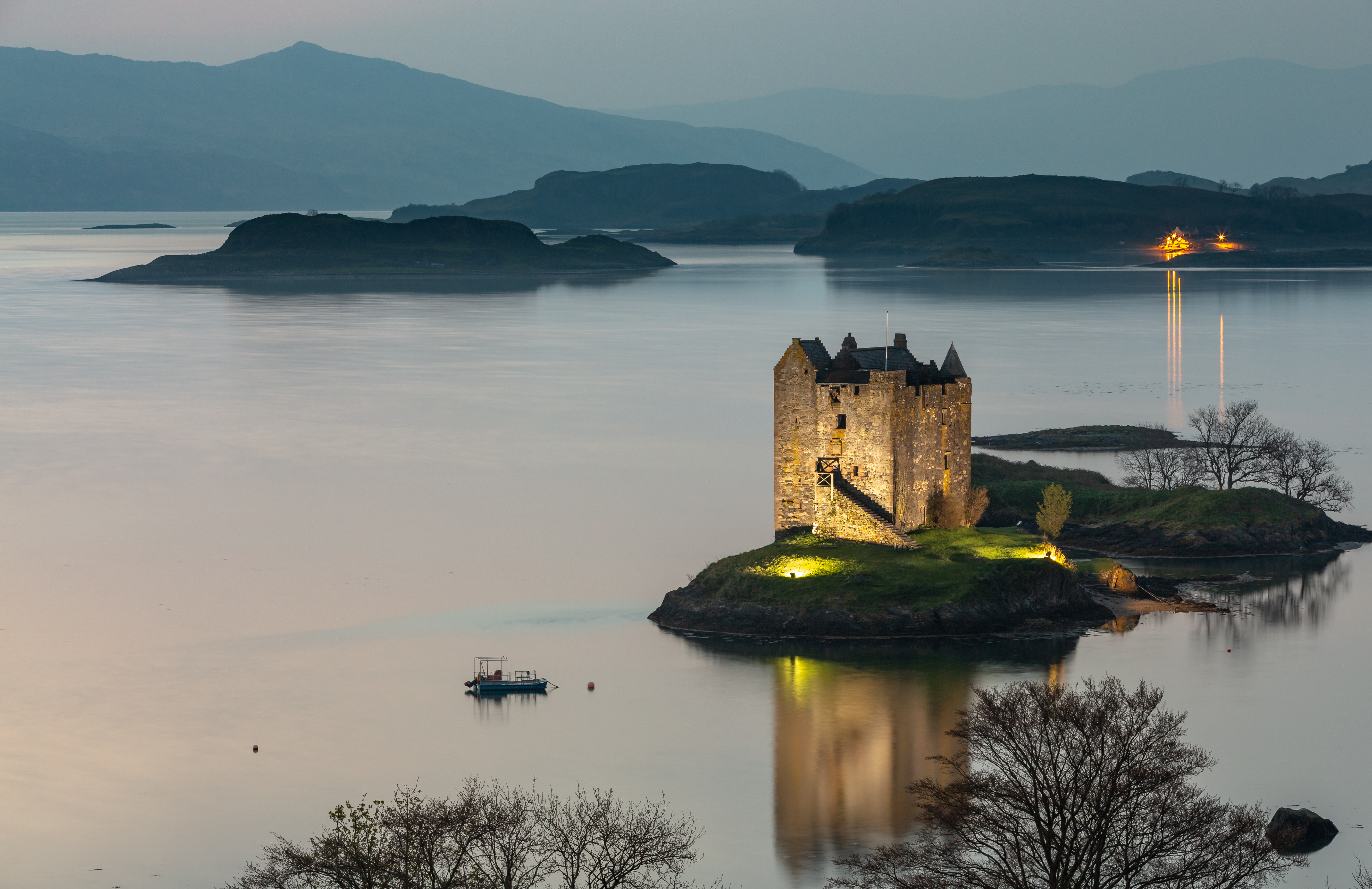 Бесплатное фото Огни старинного замка в Шотландии