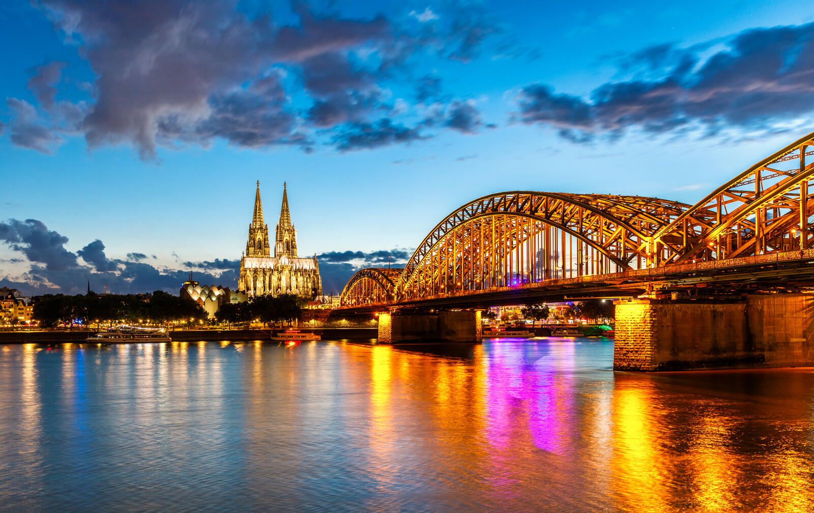 Wallpapers dawn Cologne Germany on the desktop