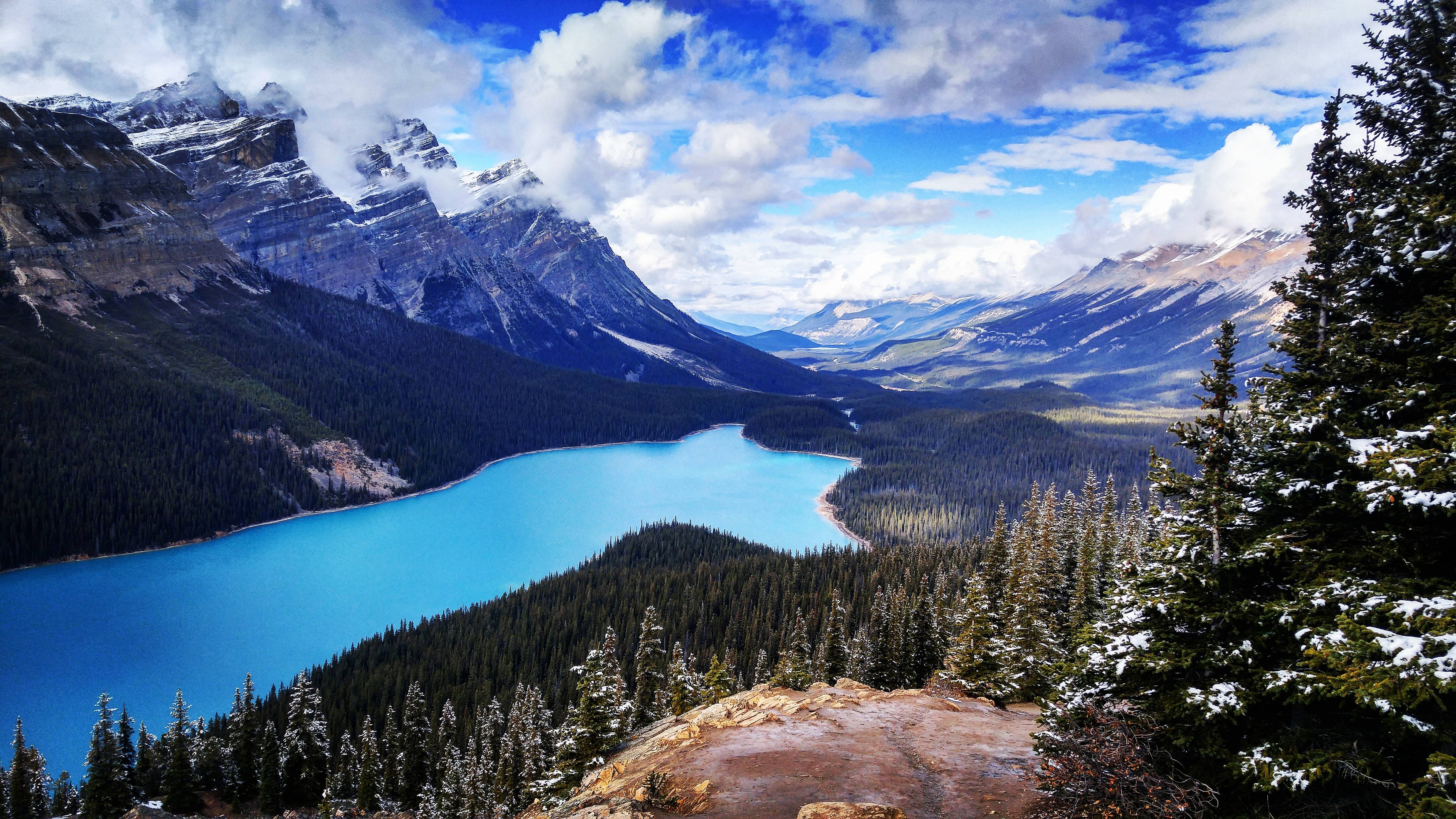 Free photo Lake in Banff National Park