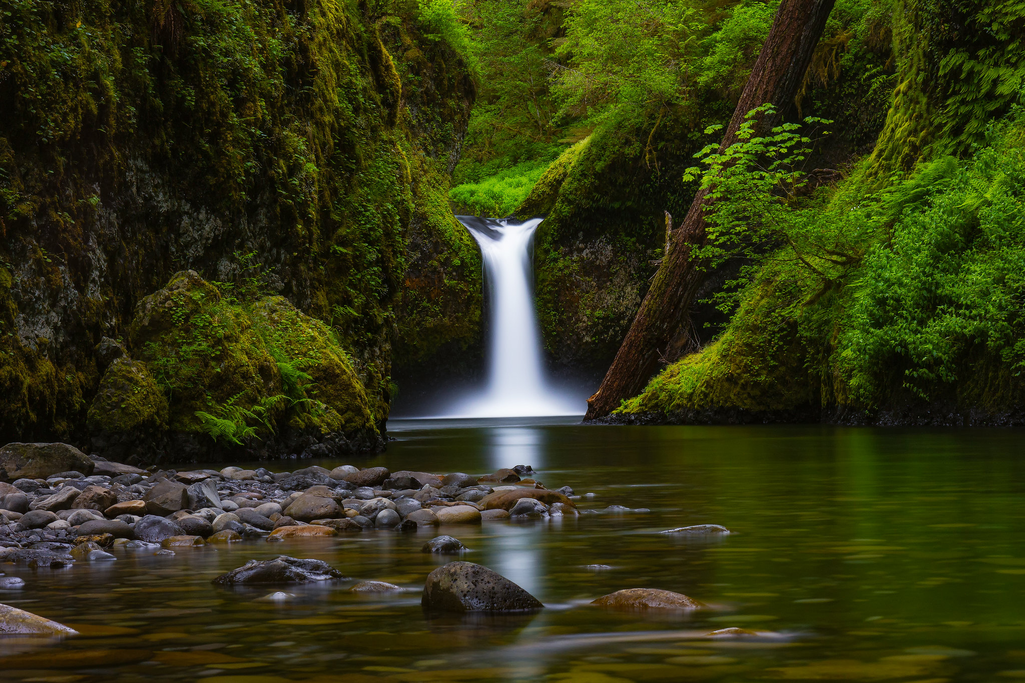 Free photo Punch Bowl Falls - Oregon водопад