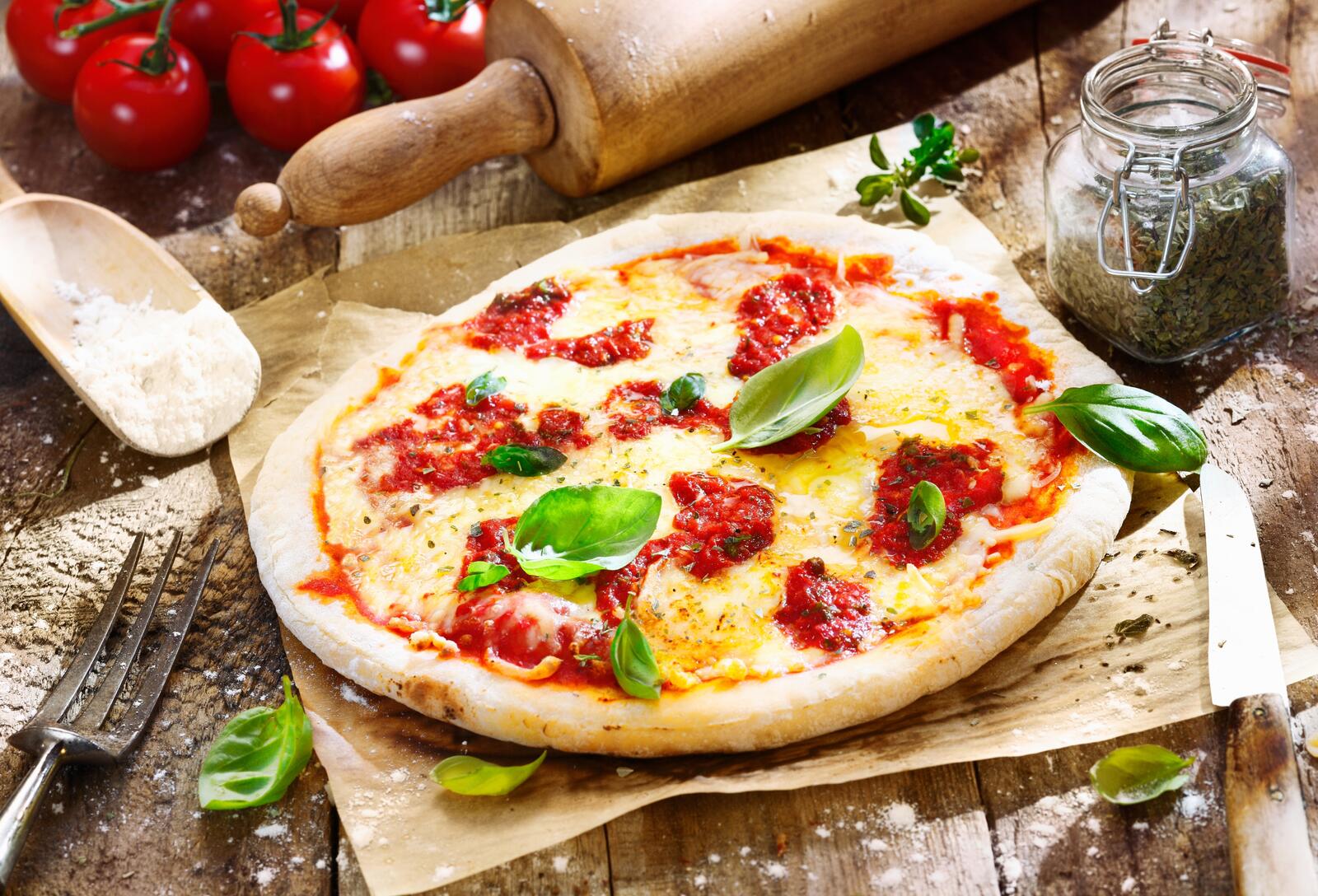 Бесплатное фото Пицца с помидорами