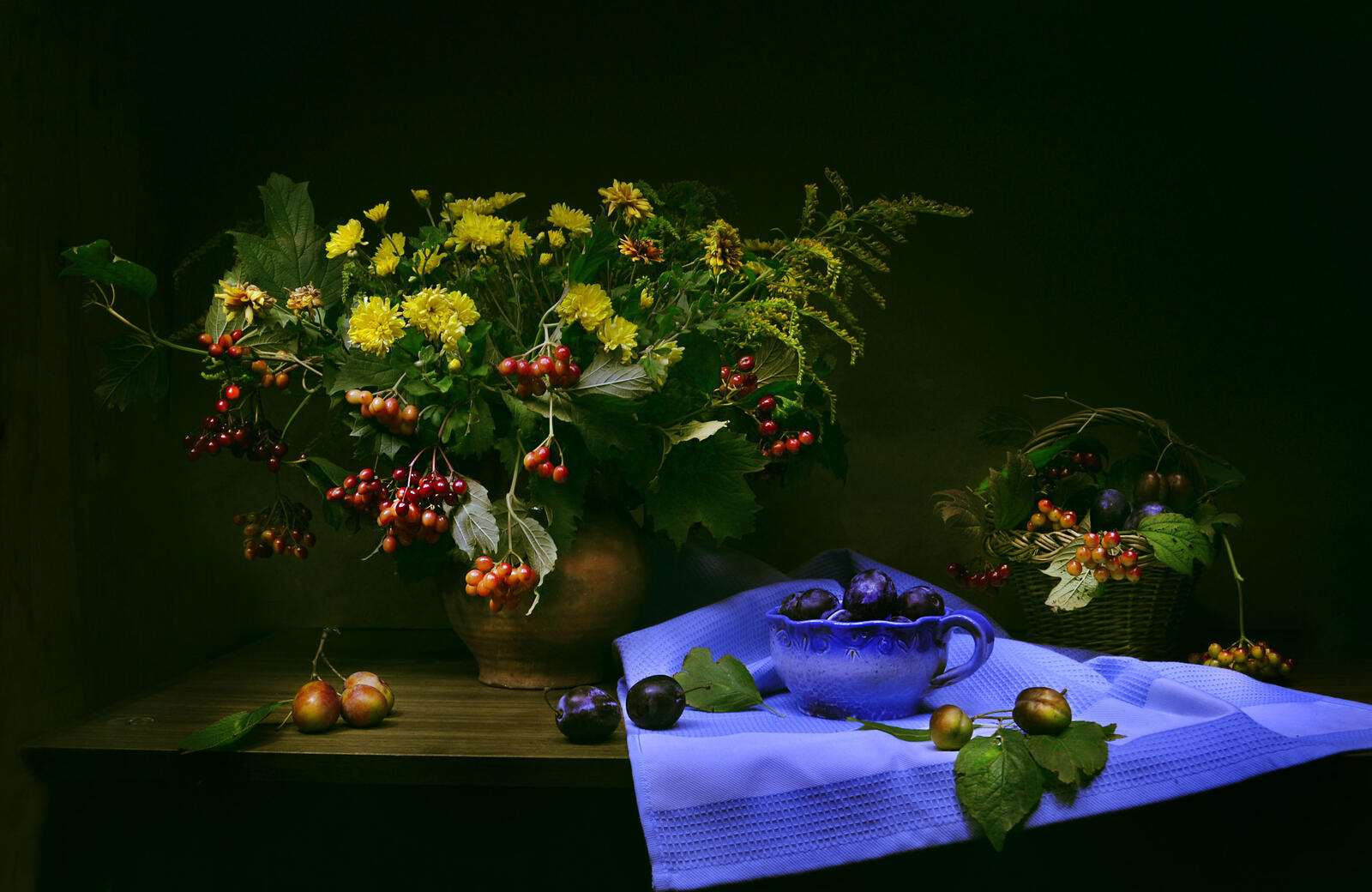 Обои цветы фрукты букет картина на рабочий стол
