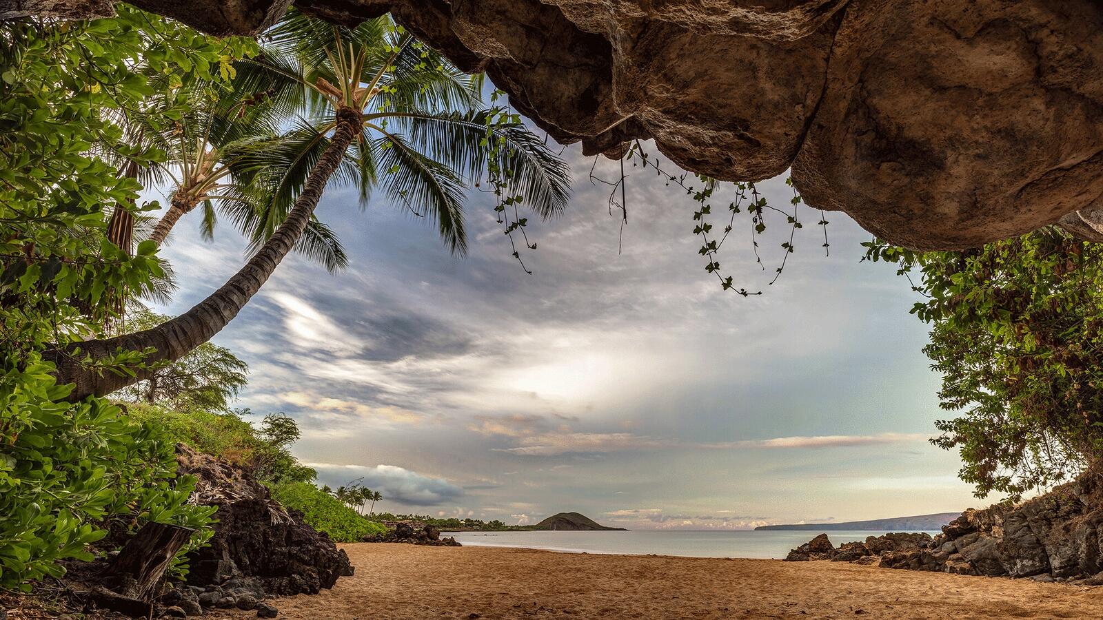 Wallpapers sea rocks Tropical Cave on the beach on the desktop