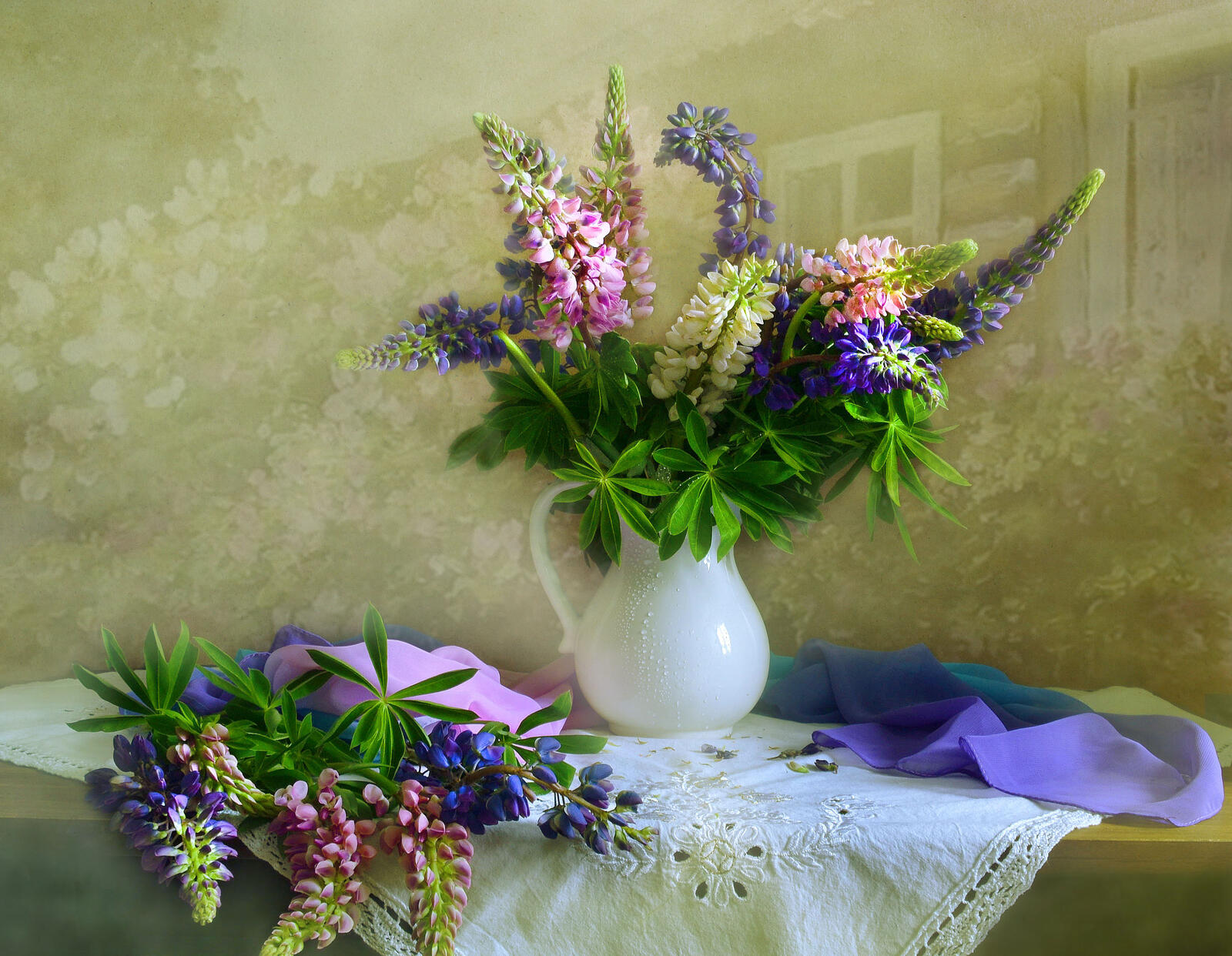 Wallpapers flowers still life lupine on the desktop