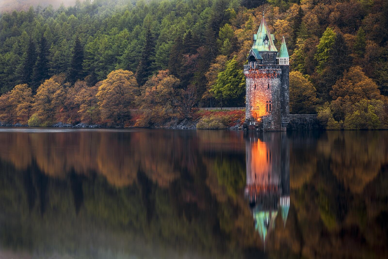 Wallpapers The reflection of the Reflective Tower Lake Vyrnwy Snowdonia on the desktop