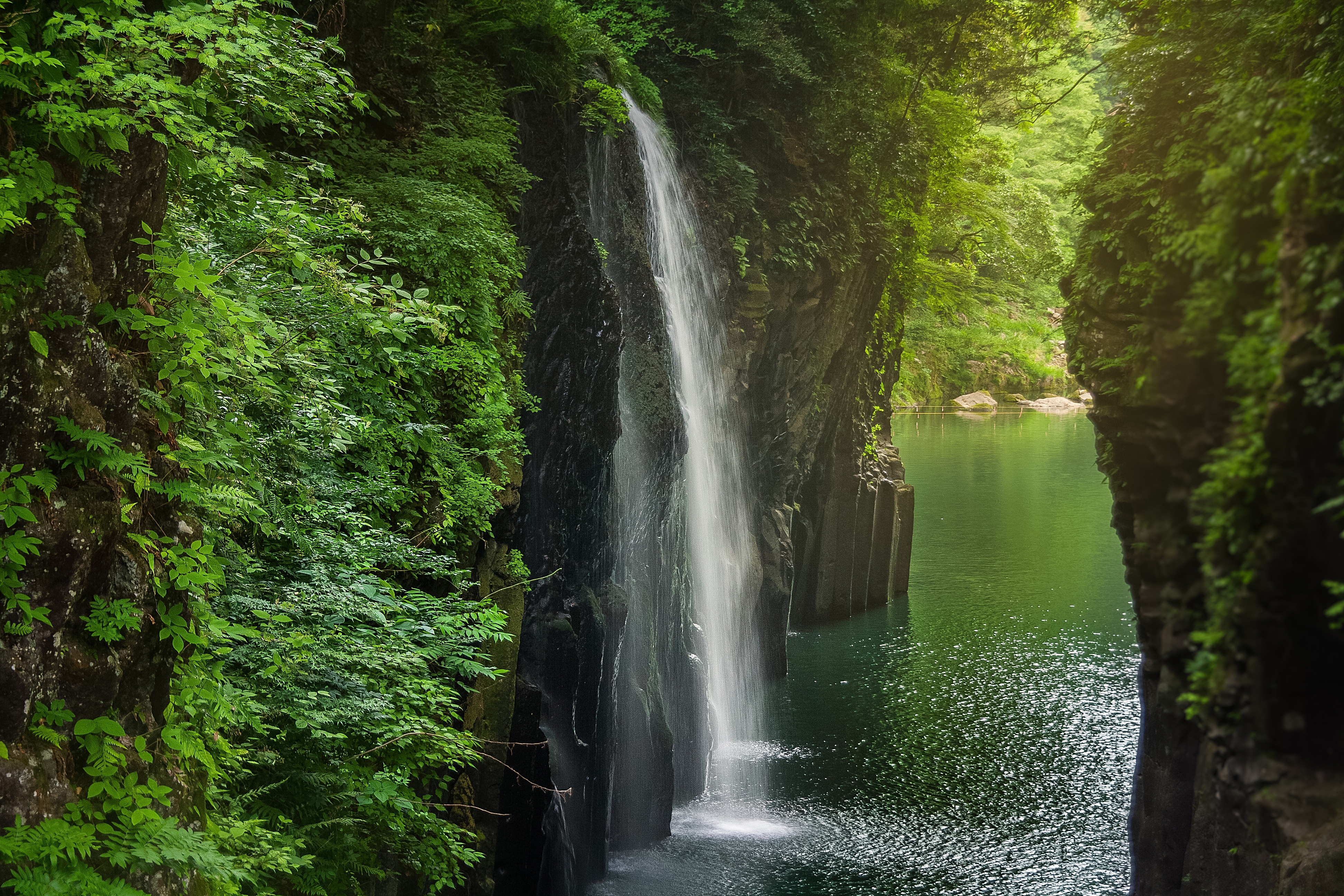Wallpapers Takachiho gorge in miyazaki japan waterfall on the desktop