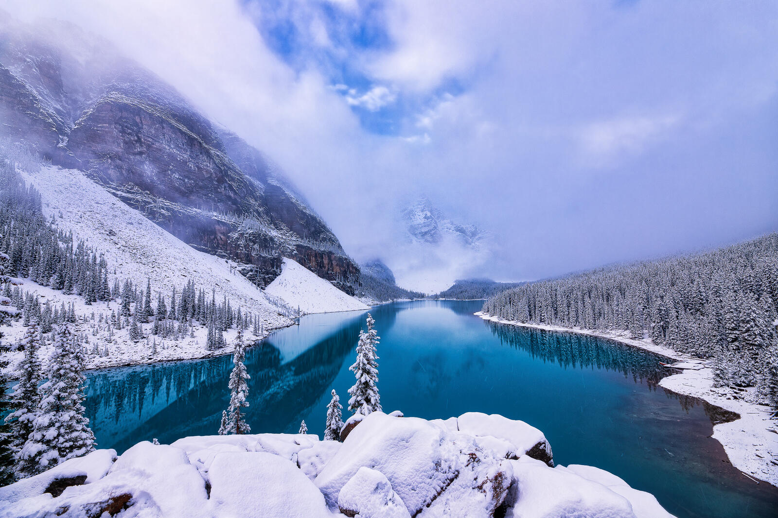 Wallpapers winter Moraine Lake mountains on the desktop