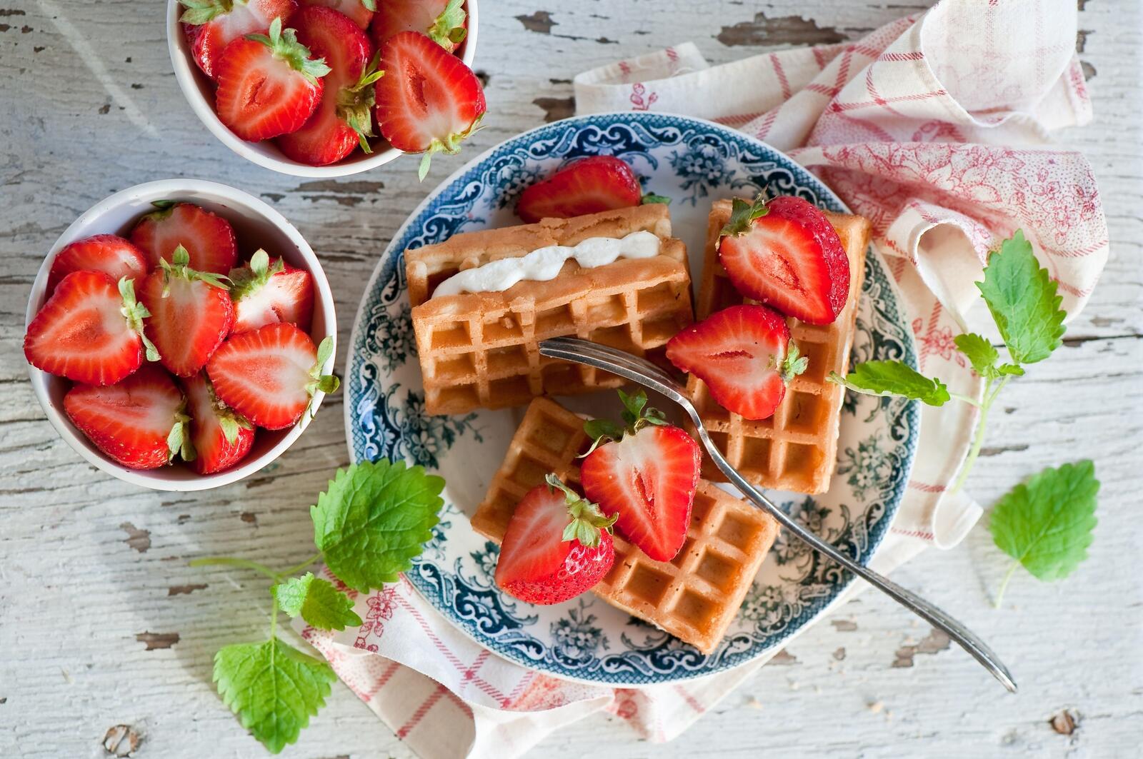 Wallpapers waffles ice cream strawberries on the desktop