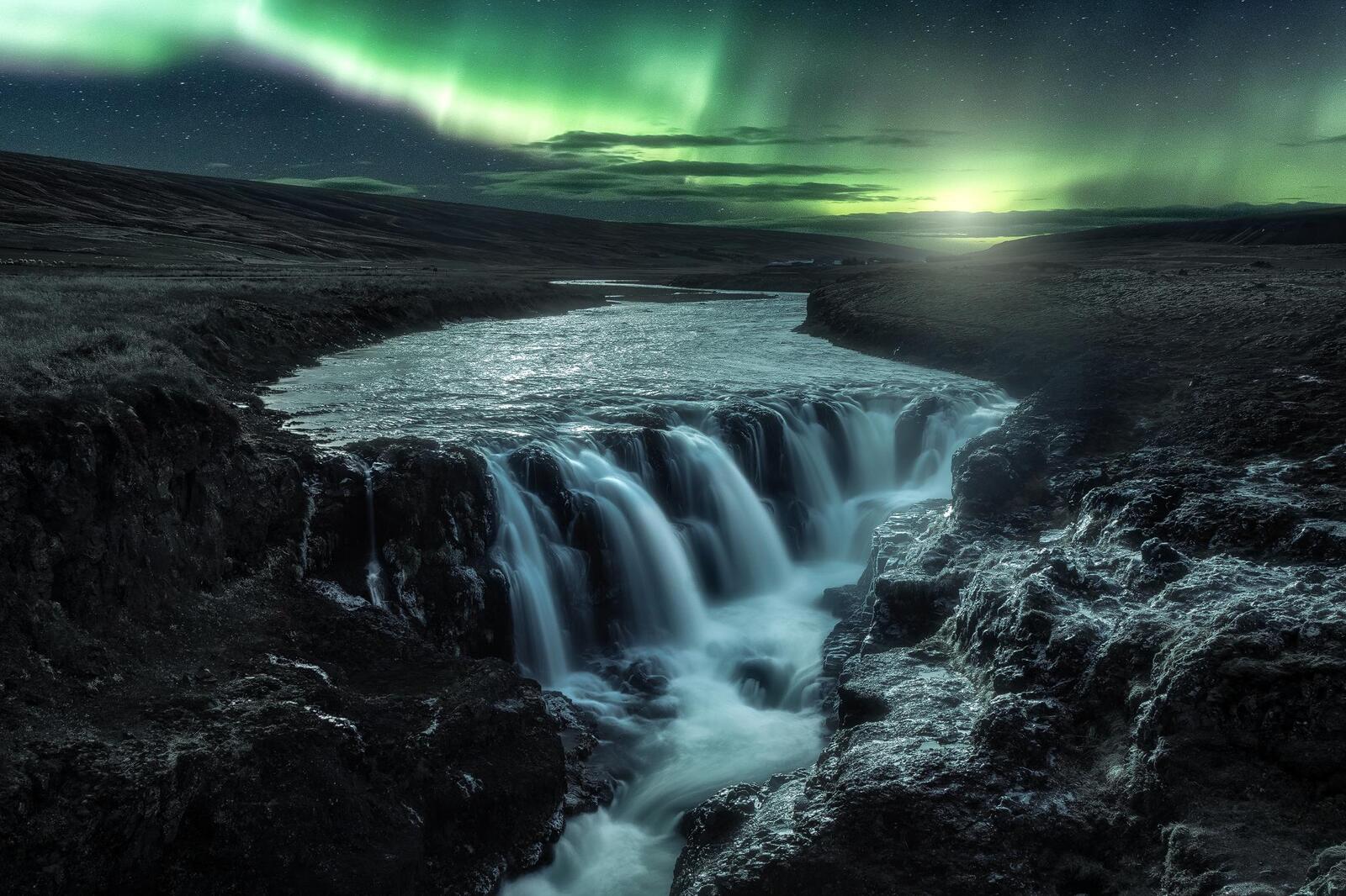 Обои Каньон Колуглюфур Исландия водопад на рабочий стол
