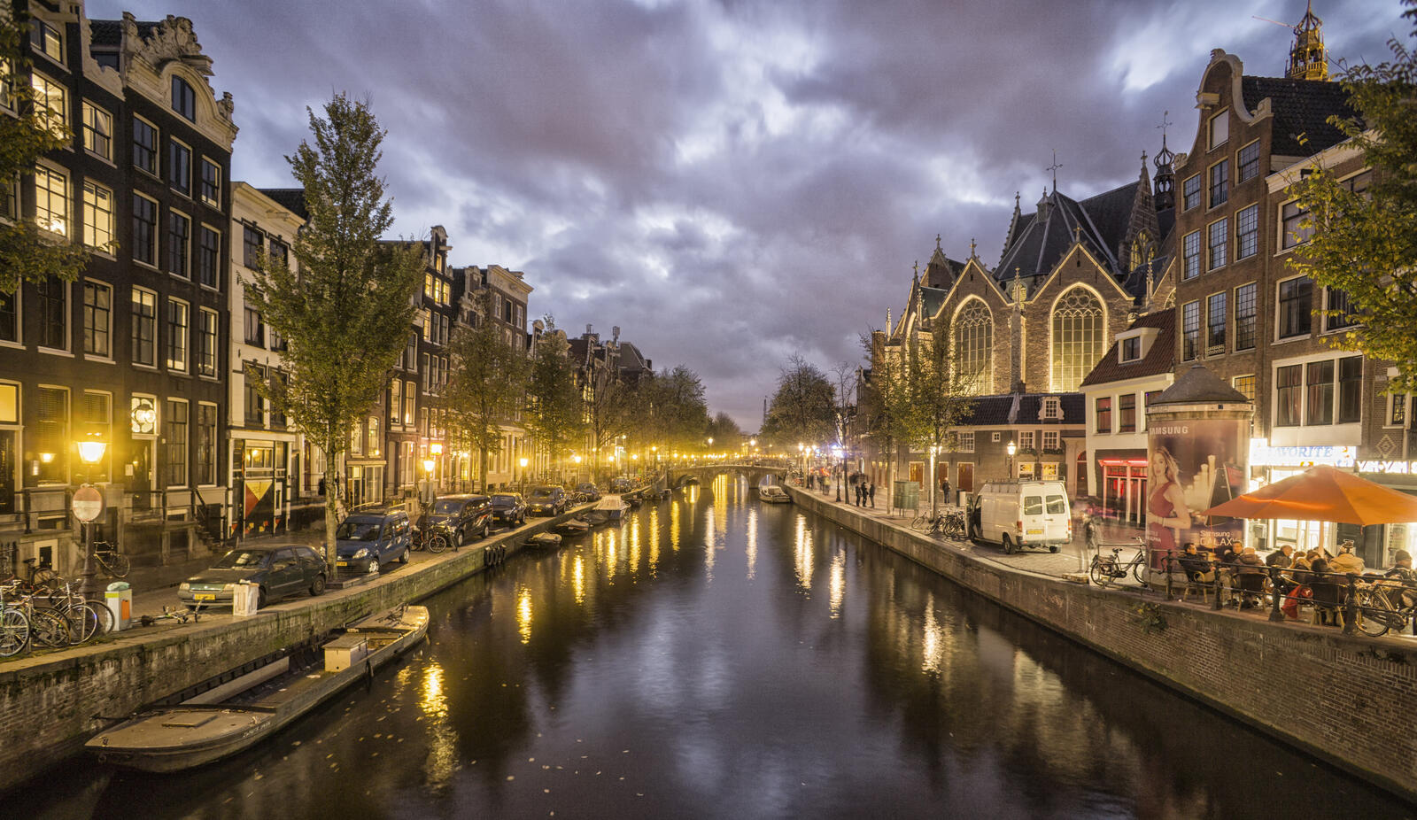 免费照片傍晚的阿姆斯特丹-
