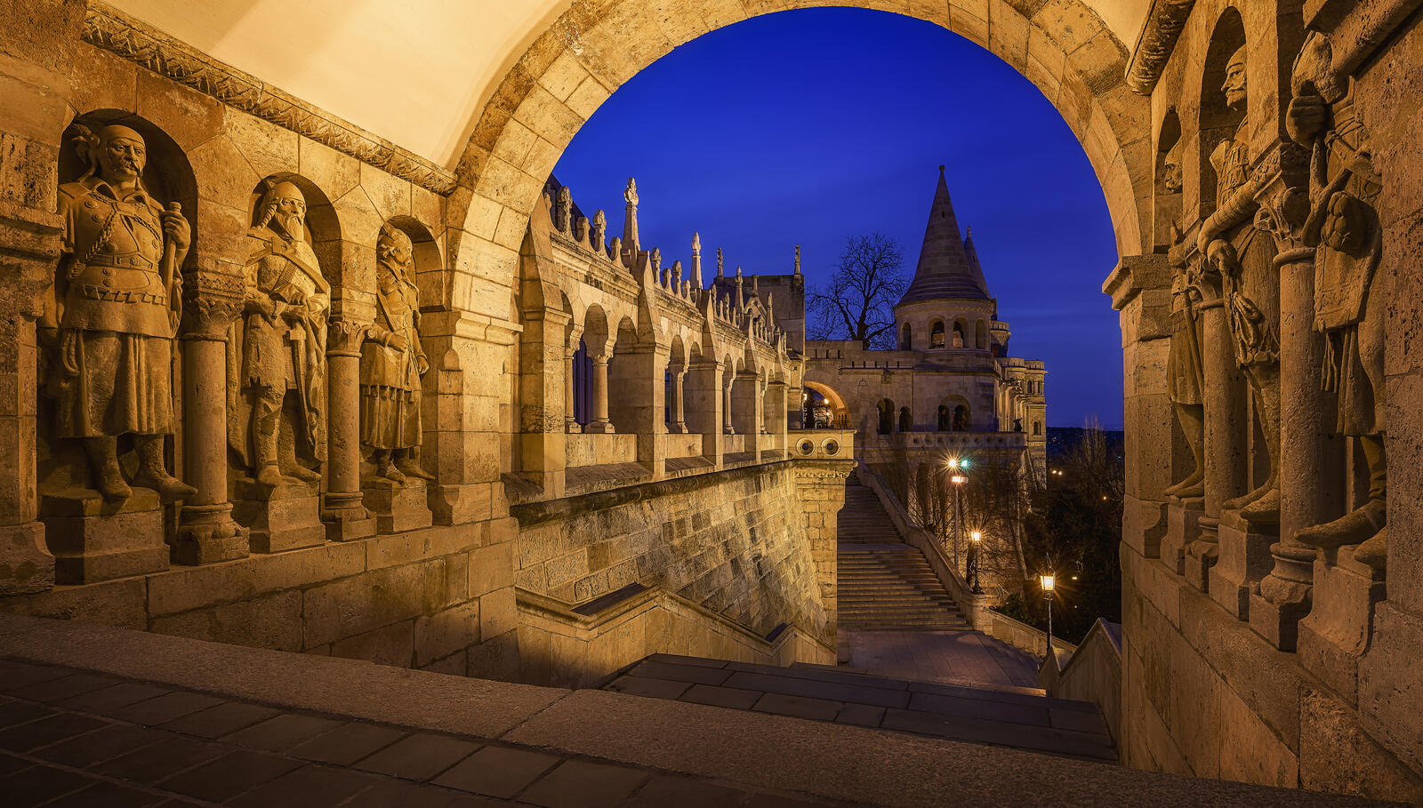 桌面上的壁纸拱门 照明 布达佩斯