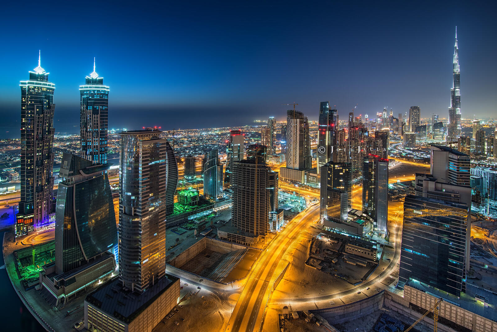 Обои Dubai United Arab Emirates дороги на рабочий стол