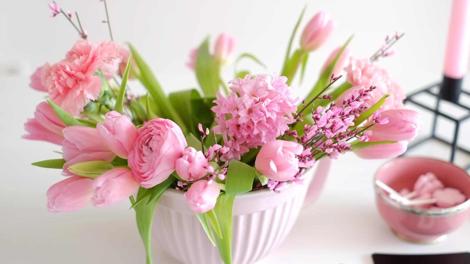 Обои тюльпаны розовые азиатский лютик на рабочий стол