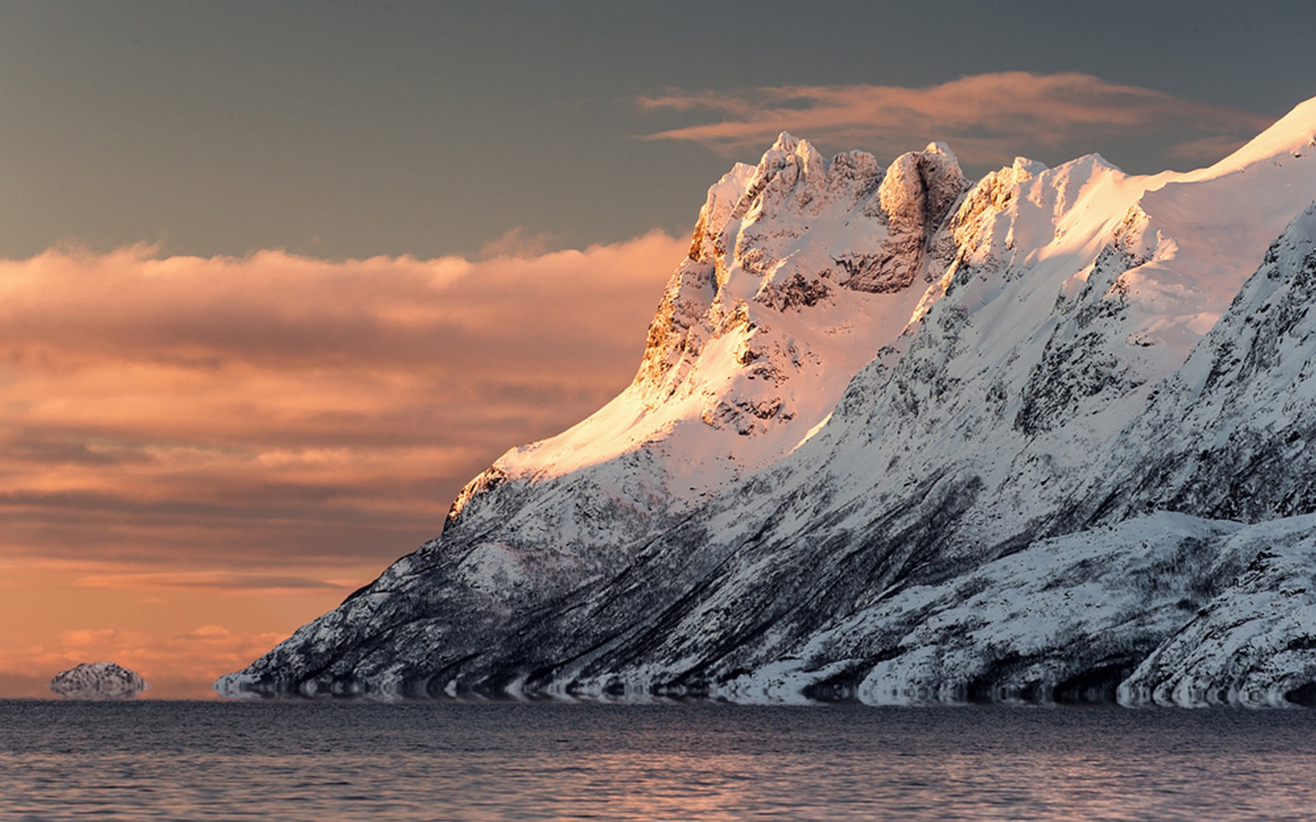 Бесплатное фото Арктическая скала