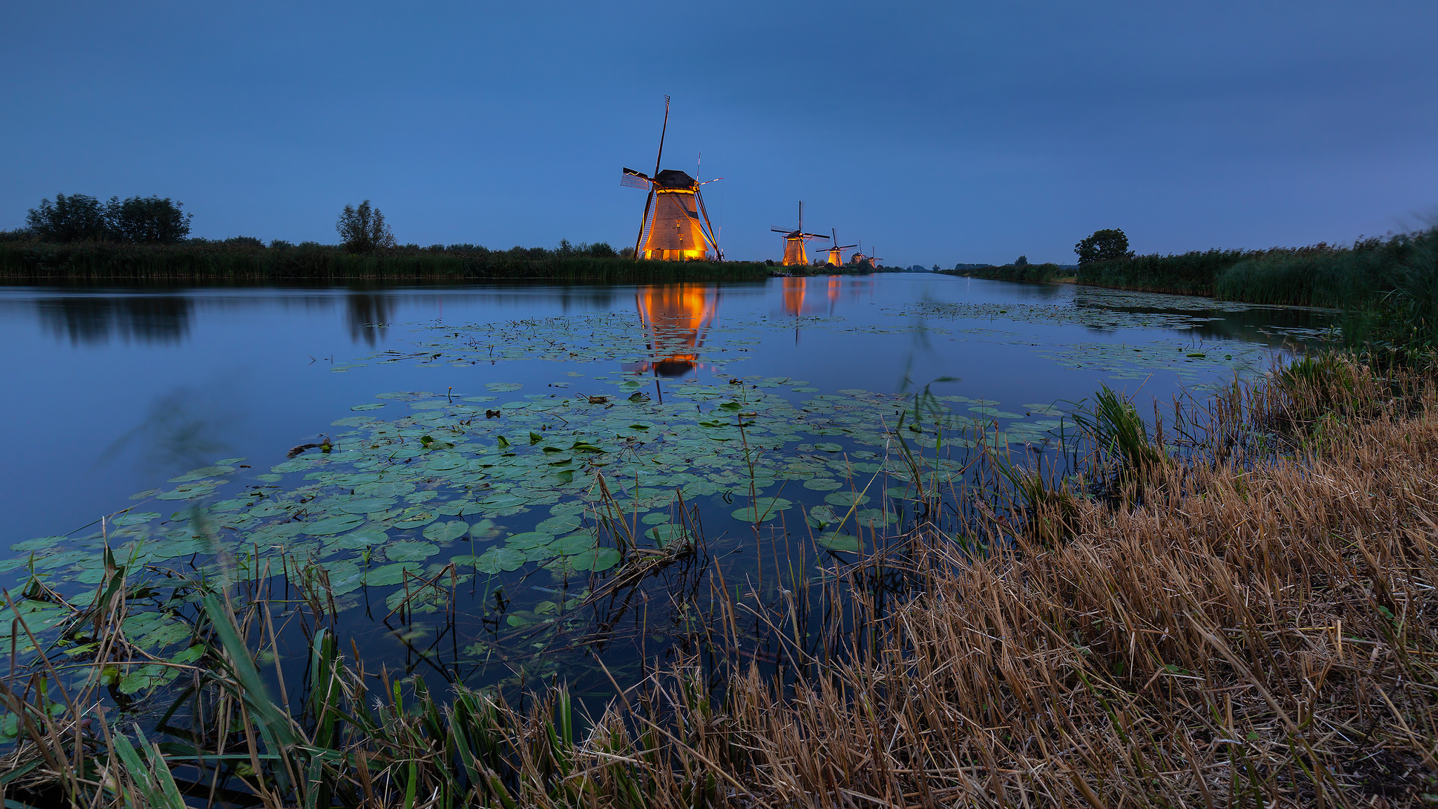 Фото бесплатно Ветряные мельницы в районе Киндердейк, Киндердейк, Нидерланды