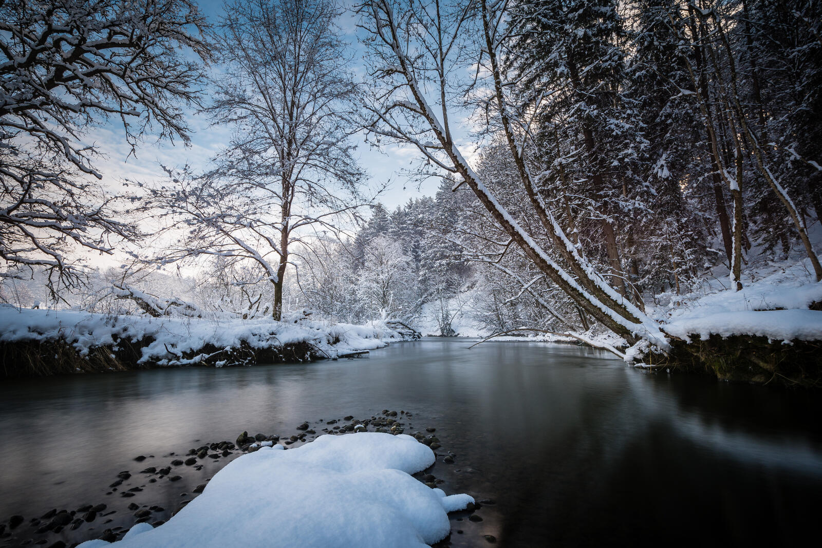 Wallpapers river winter snowy shores on the desktop