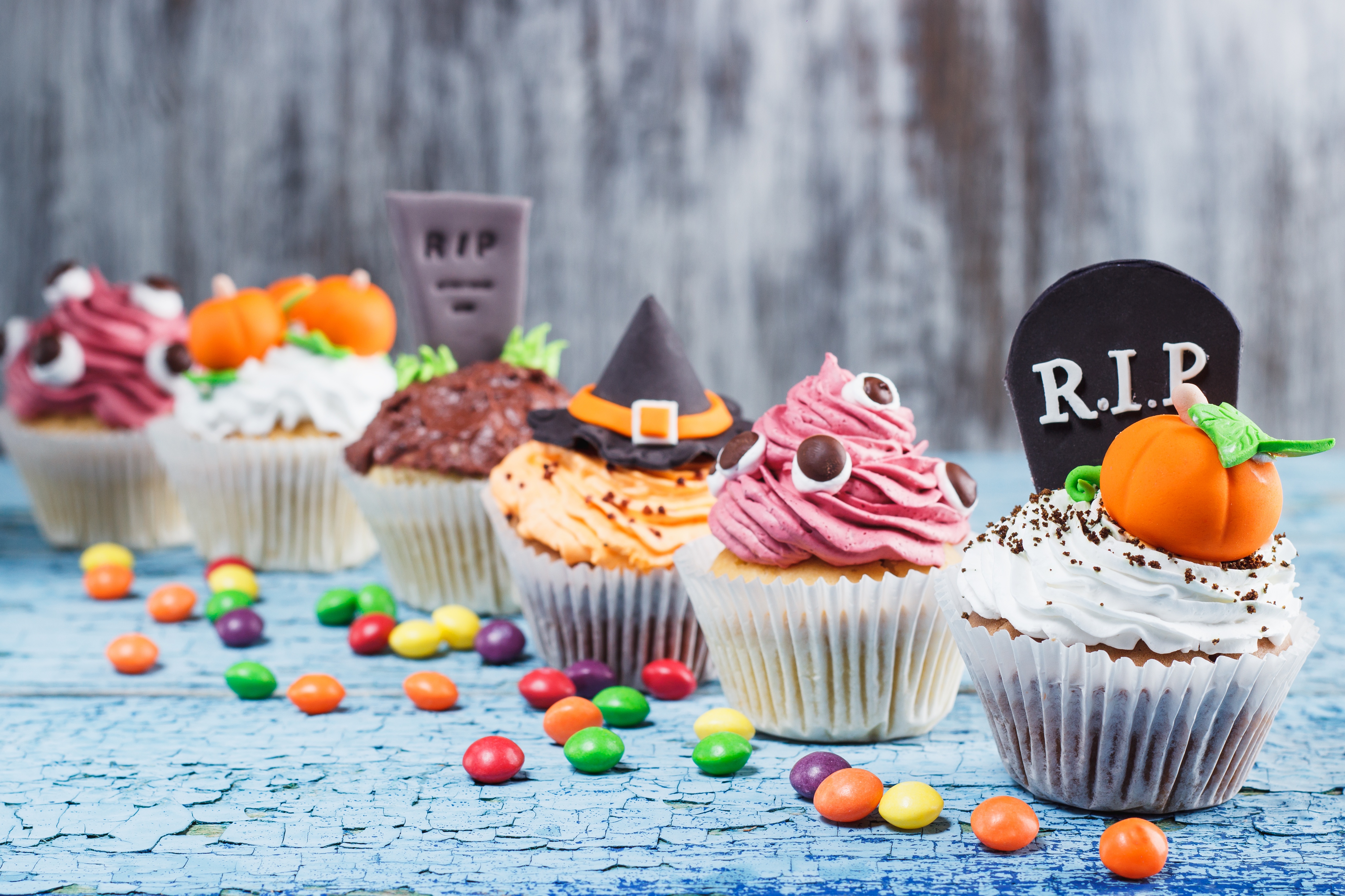 Free photo Cupcakes for the autumn holiday