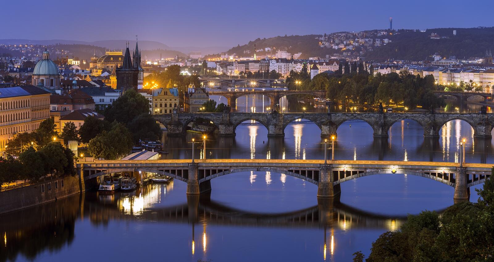 Обои Мосты через реку Влтаву Прага Чехия на рабочий стол