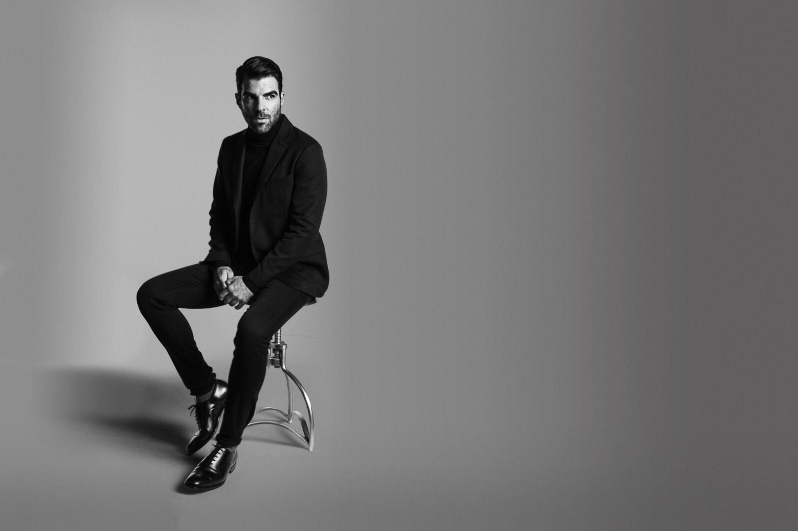 Wallpapers zachary quinto actor monochrome on the desktop