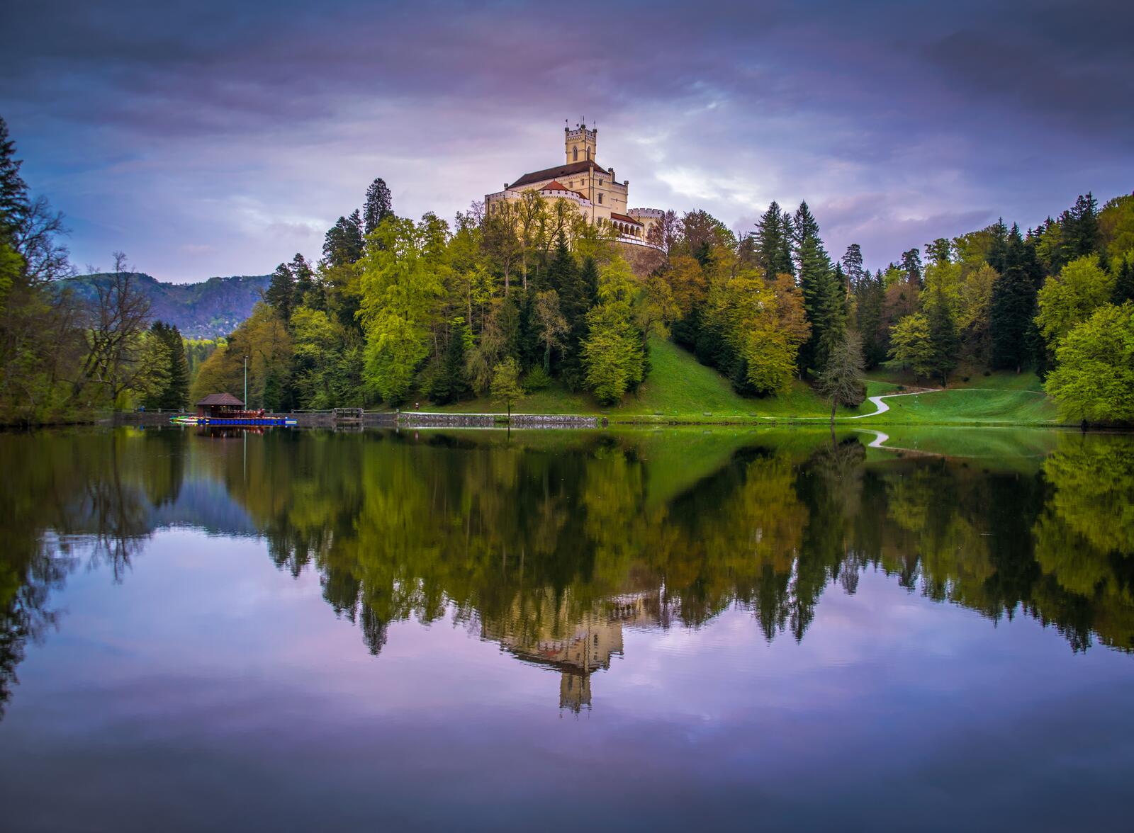 Обои Хорватия замок Тракоскан озеро на рабочий стол