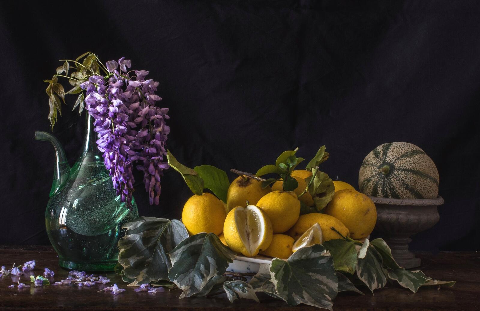 桌面上的壁纸柠檬 紫藤 瓜类