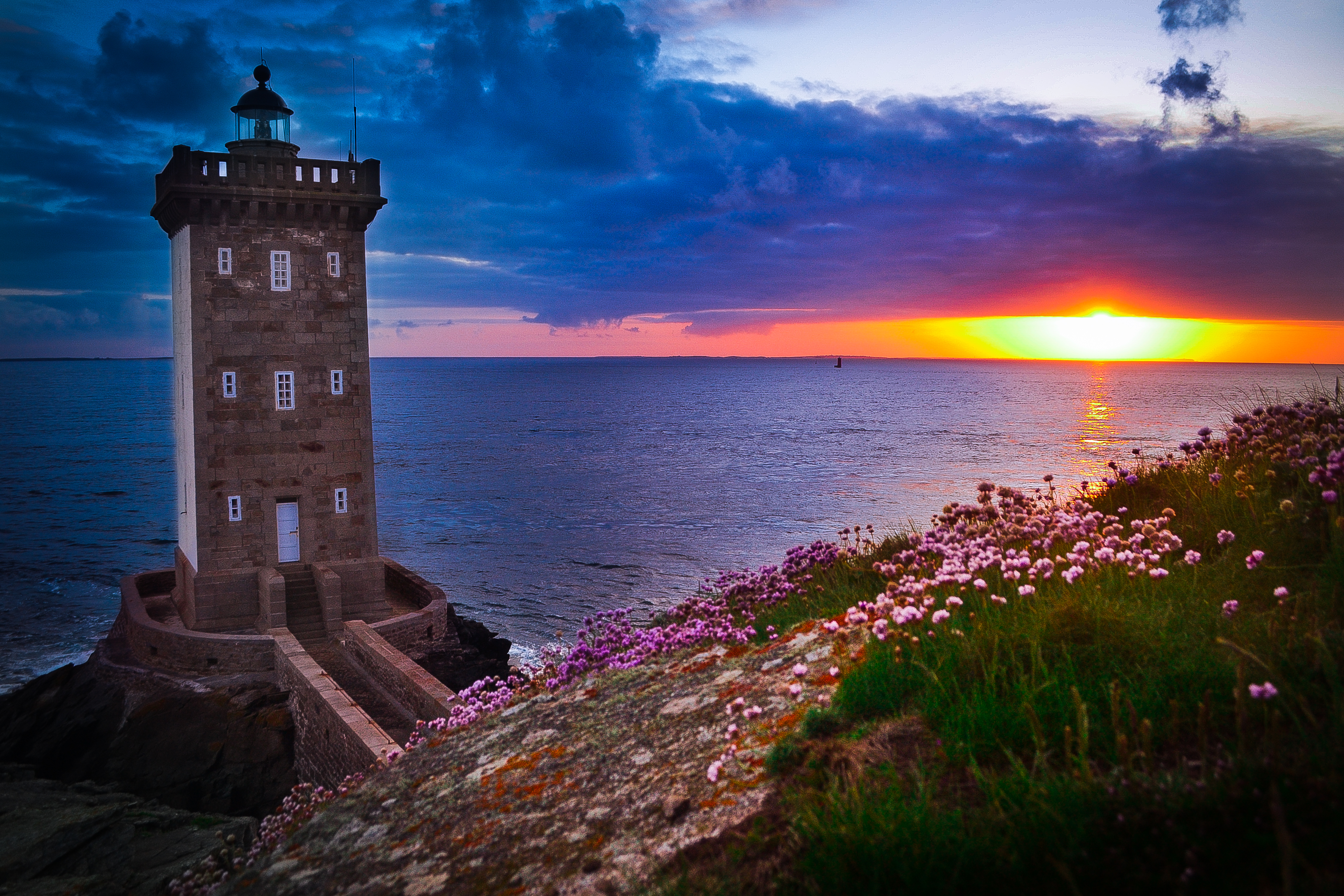 Фото бесплатно Kermorvan lighthouse, солнце, France